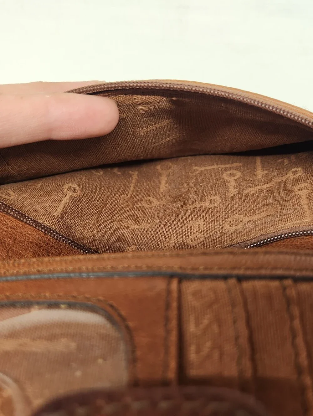 Fossil Womens Brown Soft Leather Bifold Wallet Snap Zipper
